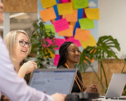 Personen in Meeting